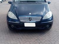 Usata Mercedes A180 Avantgarde 109 CV (80 kW) 2005 Blu Berlina