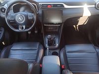 Usata MG ZS Luxury 106 CV (77 kW) 2023 Nero SUV