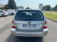 Usata Subaru Forester 158 CV (116 kW) 2006 Grigio SUV