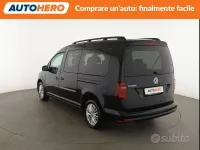 Usata VW Caddy 102 CV (75 kW) 2020 Nero Monovolume