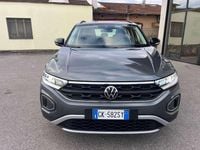 Usata VW T-Roc Life 116 CV (85 kW) 2022 Grigio SUV