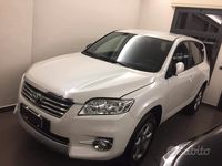 Usata Toyota RAV4 150 CV (110 kW) 2011 Bianco SUV