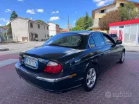Usata Jaguar S-Type R 238 CV (175 kW) 2001 Verde Berlina