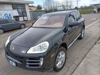 usata Porsche Cayenne 3.6 premuto Maserati Quattroporte