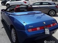 Second-hand Alfa Romeo Spider 165 CP (121 kW) 2004 Albastru Cabrio