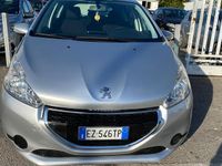 Usata Peugeot 208 Access 67 CV (49 kW) 2015 Grigio Utilitaria