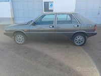 Usata Lancia Delta 78 CV (57 kW) 1986 Grigio Utilitaria