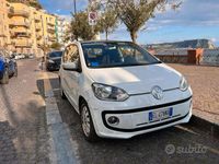 Begagnad VW up! 75 HK (55 kW) 2012 Vit Halvkombi
