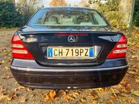 Usata Mercedes C320 Elegance 218 CV (160 kW) 2003 Blu Berlina