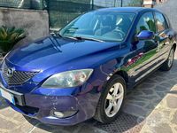 Usata Mazda 3 109 CV (80 kW) 2005 Blu Berlina