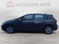 Używany VW Golf VIII Life 116 KM (85 kW) 2022 Szary Sedan/Limuzyna
