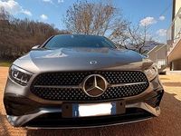 Usata Mercedes A180 AMG 136 CV (100 kW) 2023 Grigio Berlina
