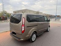 Usata Ford Tourneo Titanium 131 CV (96 kW) 2023 Monovolume