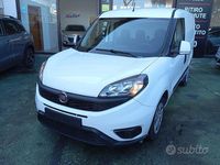 Usata Fiat Doblò Lounge 105 CV (77 kW) 2022 Bianco Monovolume