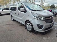 Usata Opel Vivaro 2015 Grigio Monovolume