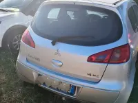 Usata Mitsubishi Colt 75 CV (55 kW) 2008 Grigio Utilitaria