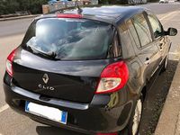Usata Renault Clio II Dynamique 85 CV (62 kW) 2009 Nero Berlina