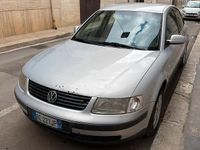 Usata VW Passat 1999 Grigio Berlina