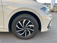 Usata VW Polo Life 95 CV (69 kW) 2023 Ascot grey Berlina