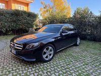 Usata Mercedes E200 Business 150 CV (110 kW) 2017 Nero Berlina
