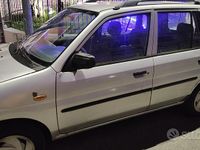 Usata Mazda Demio 72 CV (52 kW) 1999 Grigio Utilitaria