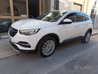 Usata Opel Grandland X Innovation 120 CV (88 kW) 2017 Bianco SUV
