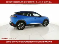 Usata Peugeot e-2008 Allure 100 kW (136 CV) 2022 Blu SUV