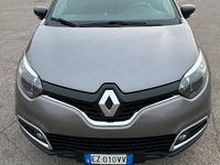 Usata Renault Captur 110 CV (80 kW) 2015 Grigio SUV