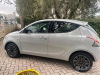 Usata Lancia Ypsilon Gold 2018 Bianco Utilitaria