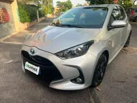 Usata Toyota Yaris Hybrid Business Edition 92 CV (67 kW) 2020 Bianco Berlina