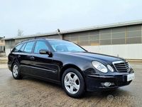 Usata Mercedes E280 231 CV (169 kW) 2008 Nero Station wagon