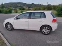 Usata VW Golf VI 105 CV (77 kW) 2011 Bianco Berlina