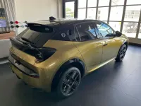 Usata Lancia Ypsilon 101 CV (74 kW) 2024 Oro Utilitaria
