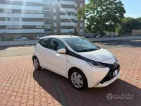 Usata Toyota Aygo 69 CV (50 kW) 2016 Bianco Utilitaria