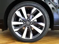 Usata Nissan Micra Tekna 125 CV (91 kW) 2023 Nero Utilitaria