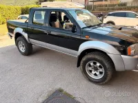 Usata Nissan Navara SE 171 CV (125 kW) 2006 Pick-up