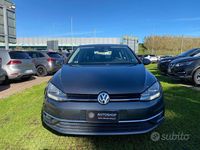 Usata VW Golf VII Trendline 91 CV (66 kW) 2017 Gray Berlina