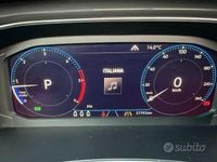 Usata VW T-Roc Advance 150 CV (110 kW) 2019 Grigio SUV