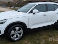 Usata Volvo XC40 Momentum 163 CV (119 kW) 2021 Bianco SUV