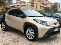 Usata Toyota Aygo X Trend 72 CV (52 kW) 2022 Oro SUV