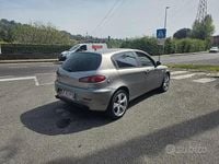 Usata Alfa Romeo 147 120 CV (88 kW) 2006 Grigio Utilitaria