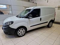 Usata Fiat Doblò Lounge 90 CV (66 kW) 2022 Bianco Monovolume