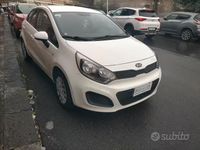 Usata Kia Rio EX 75 CV (55 kW) 2012 Bianco Berlina