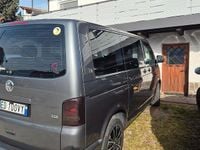 Usata VW Multivan 140 CV (102 kW) 2010 Grigio Furgone