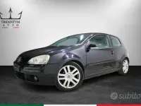 Usata VW Golf IV Sportline 140 CV (102 kW) 2005 Grigio Berlina