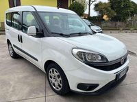 Usata Fiat Doblò 120 CV (88 kW) 2015 Bianco Monovolume