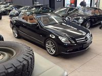 Usata Mercedes E350 Avantgarde 265 CV (194 kW) 2012 Nero metallizzato Cabrio