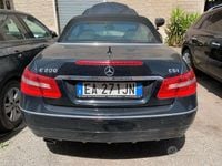 Usata Mercedes E200 Avantgarde 184 CV (135 kW) 2010 Nero Cabrio
