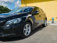 Usata Volvo V40 Business Edition 120 CV (88 kW) 2017 Nero Berlina