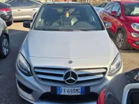 Usata Mercedes B180 Premium 109 CV (80 kW) 2016 Argento Utilitaria